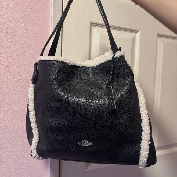 Coach Handbags - COACH Edie 31 Black Pebble Leather Shoulder Bag Shearling Fur Trim Hobo Tote